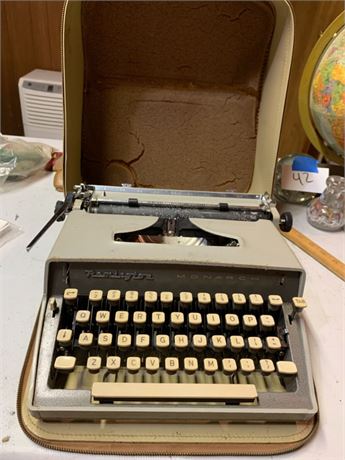 Vintage Remington Monarch Typewriter